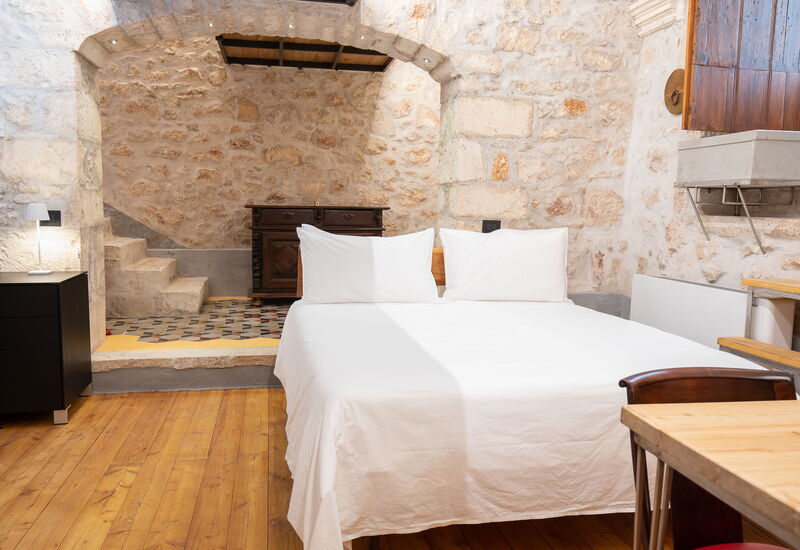 Il Quinto Elemento - Residence Of Charme - Calce: Bedroom, Dining Room, Living Room