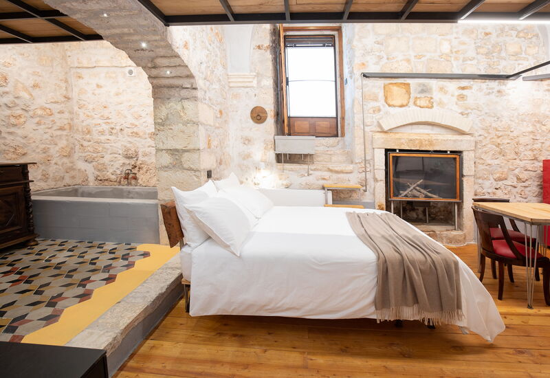 Il Quinto Elemento - Residence Of Charme - Calce: Bedroom, Dining Room, Living Room