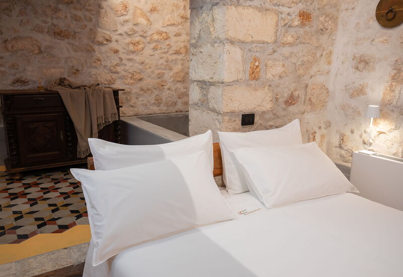 Il Quinto Elemento - Residence Of Charme - Calce: Bedroom, Dining Room, Living Room